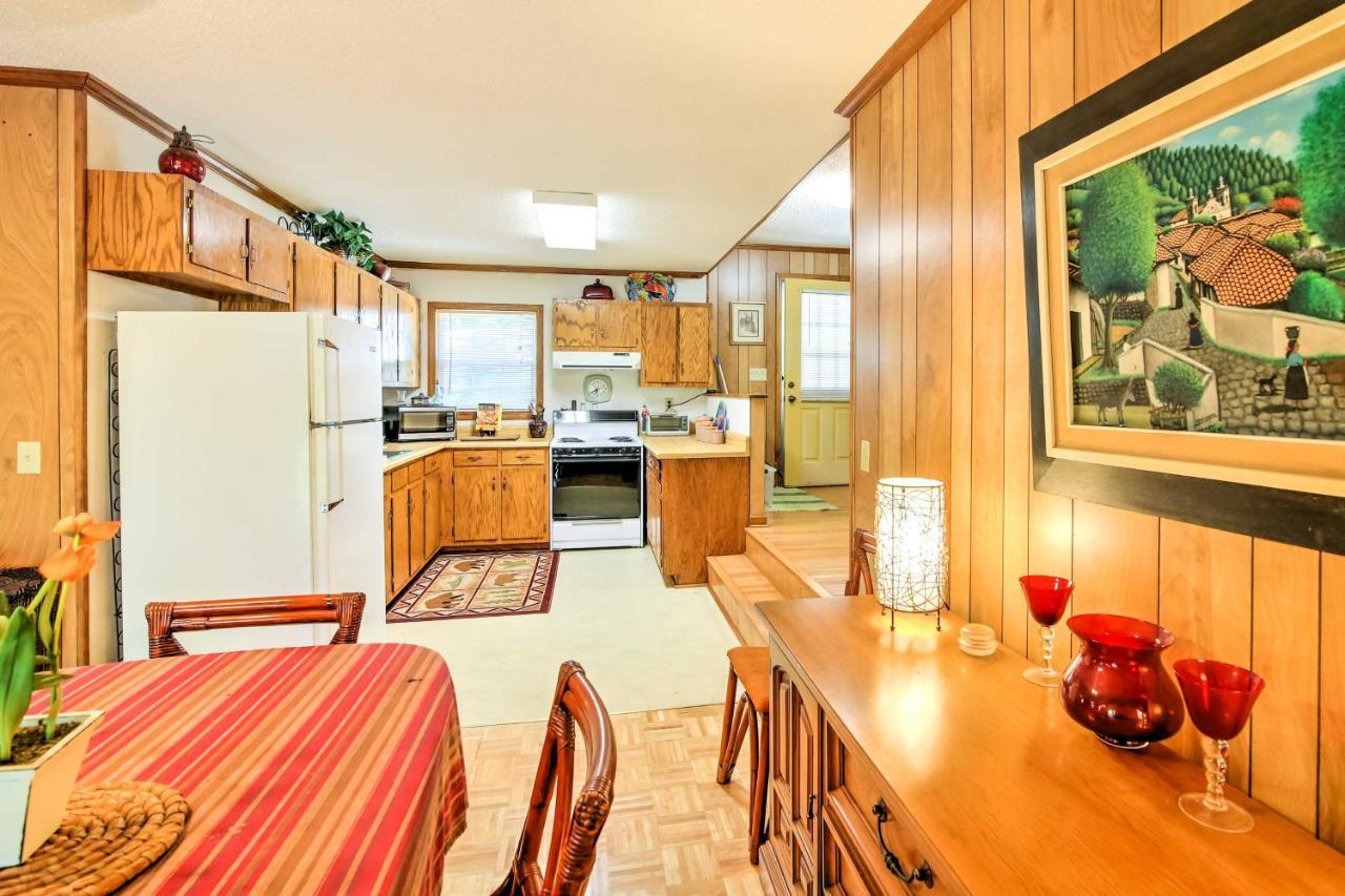 Lakefront Mountain Rest Cottage With Gas Fireplace! Walhalla Eksteriør billede